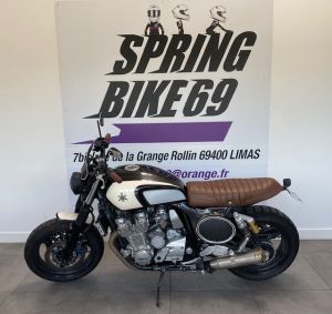 YAMAHA XJR 1300