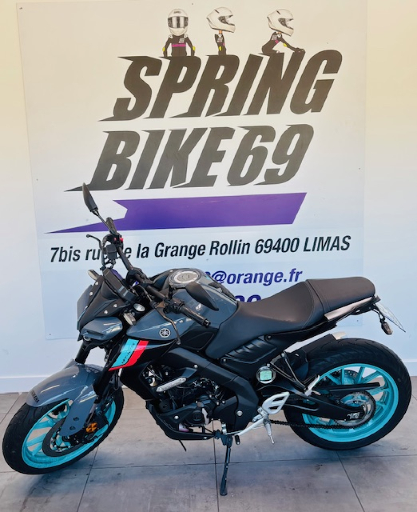 YAMAHA MT-125
