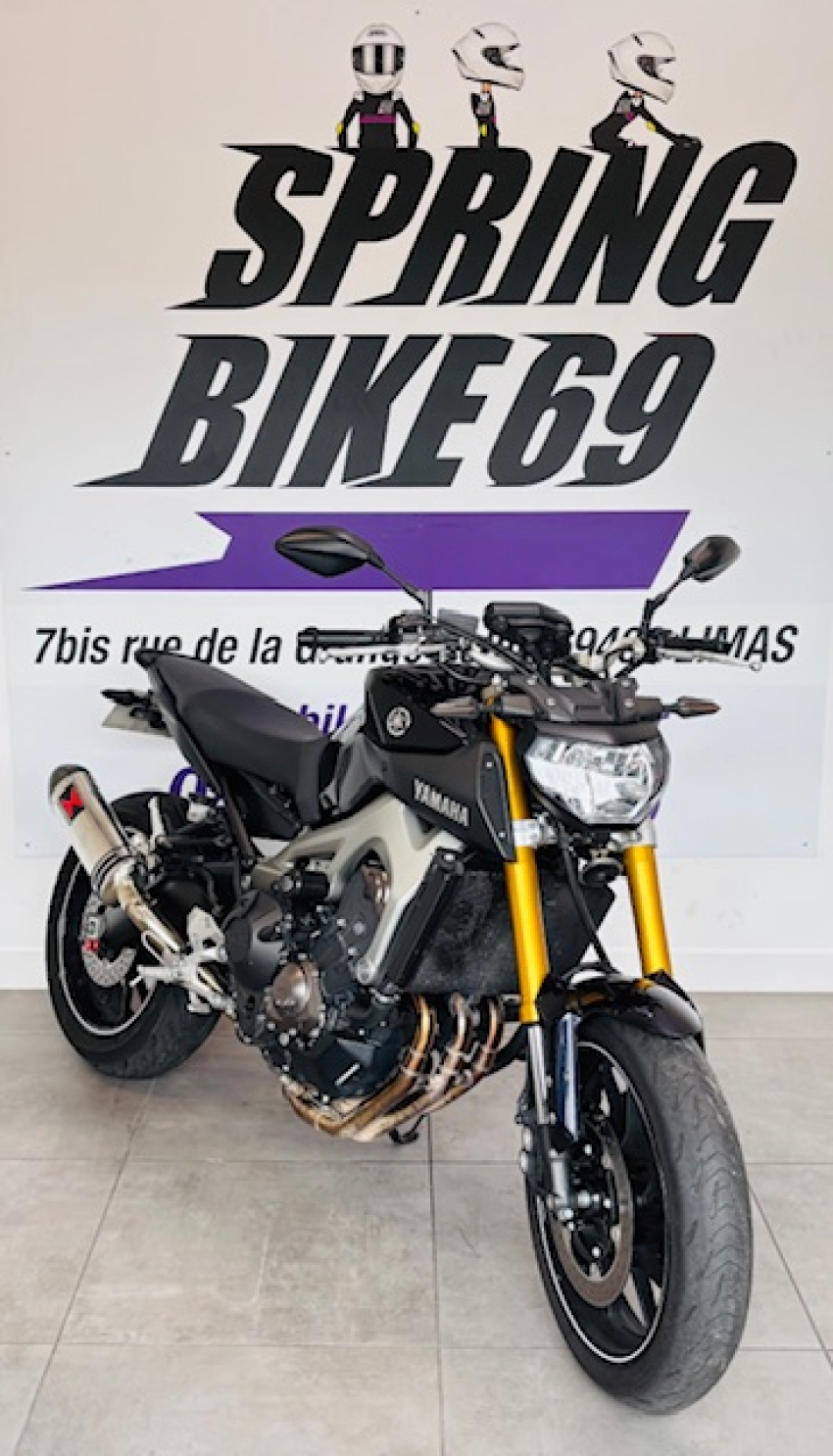 YAMAHA MT-09