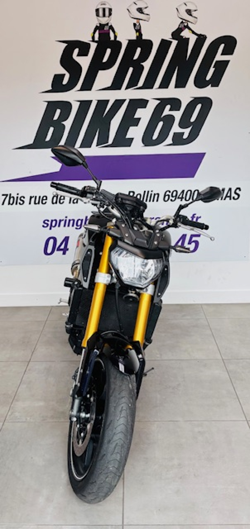 YAMAHA MT-09