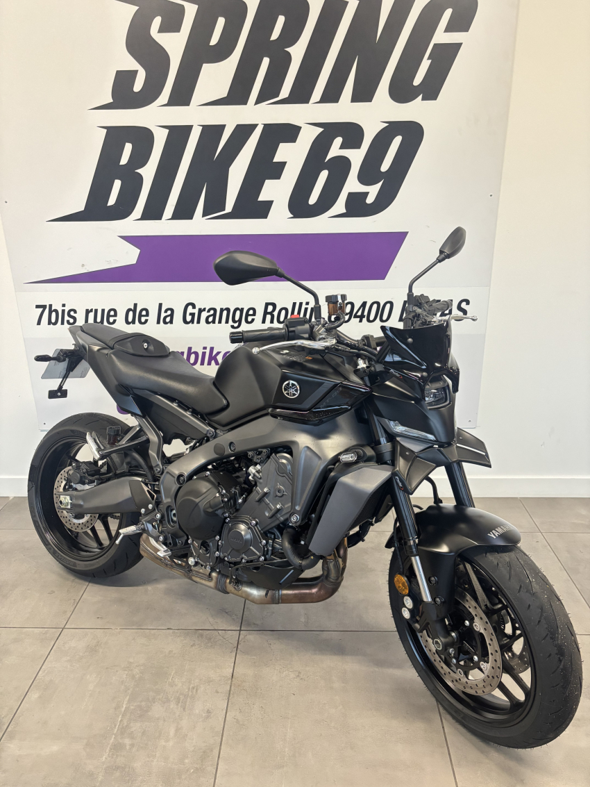 YAMAHA MT-09