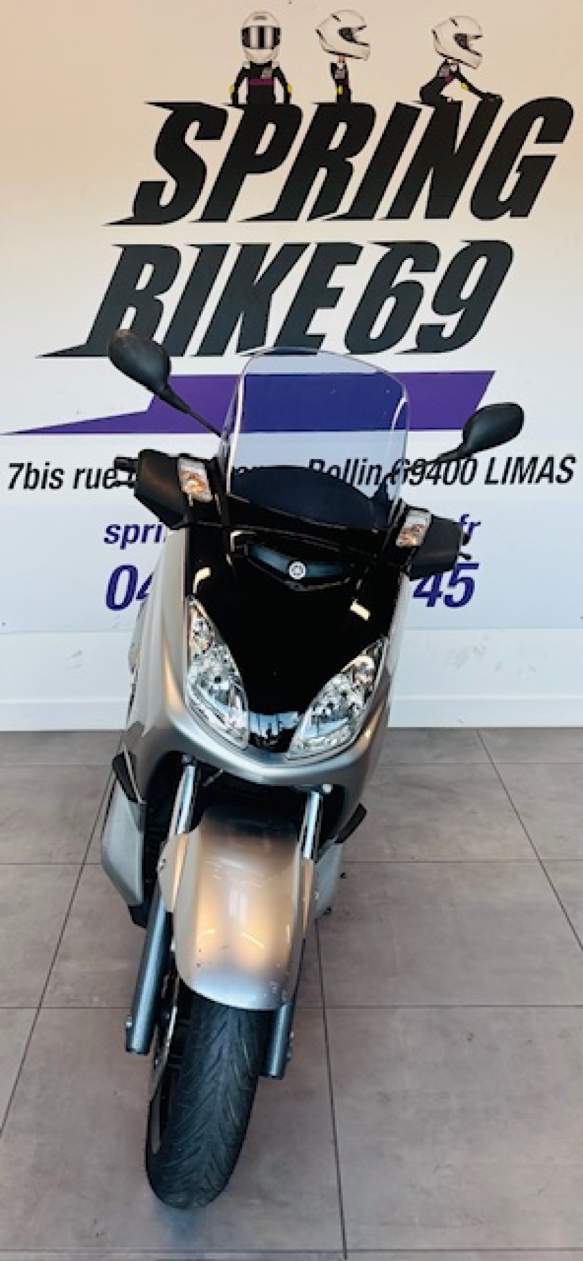 YAMAHA XMAX 125