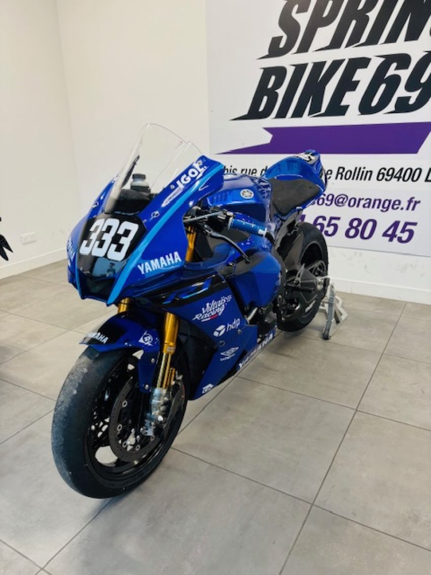 YAMAHA YZF R1 RACE