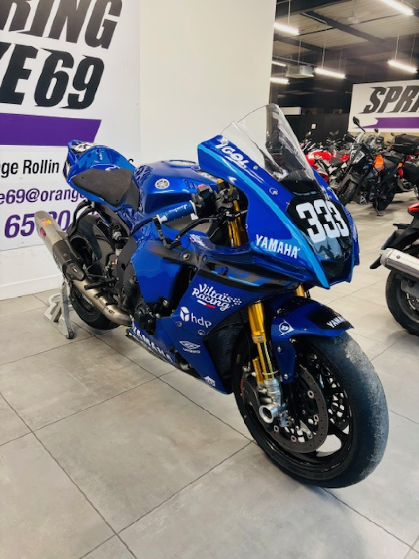 YAMAHA YZF R1 RACE
