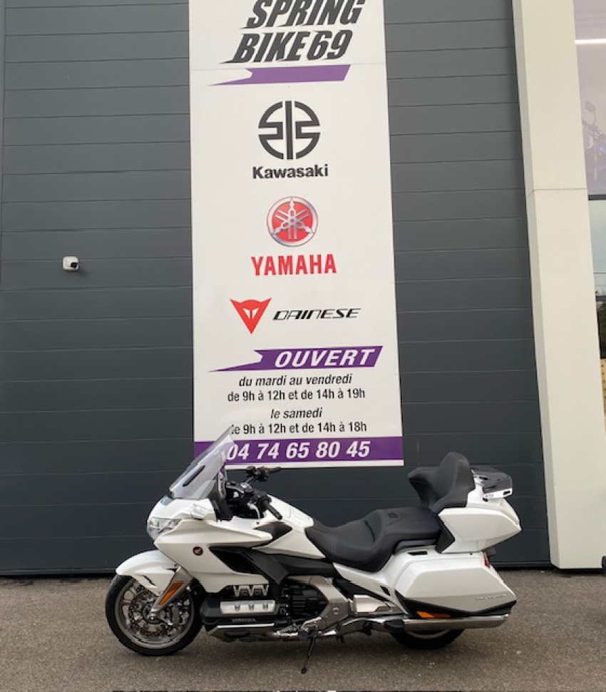 HONDA GL1800 GOLDWING