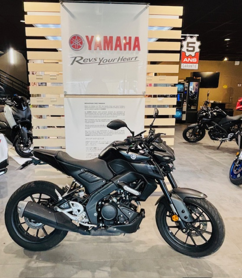 YAMAHA MT-125