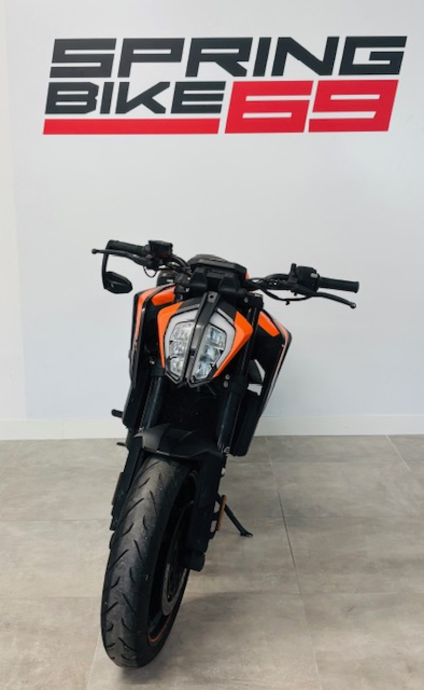 KTM 890 DUKE L