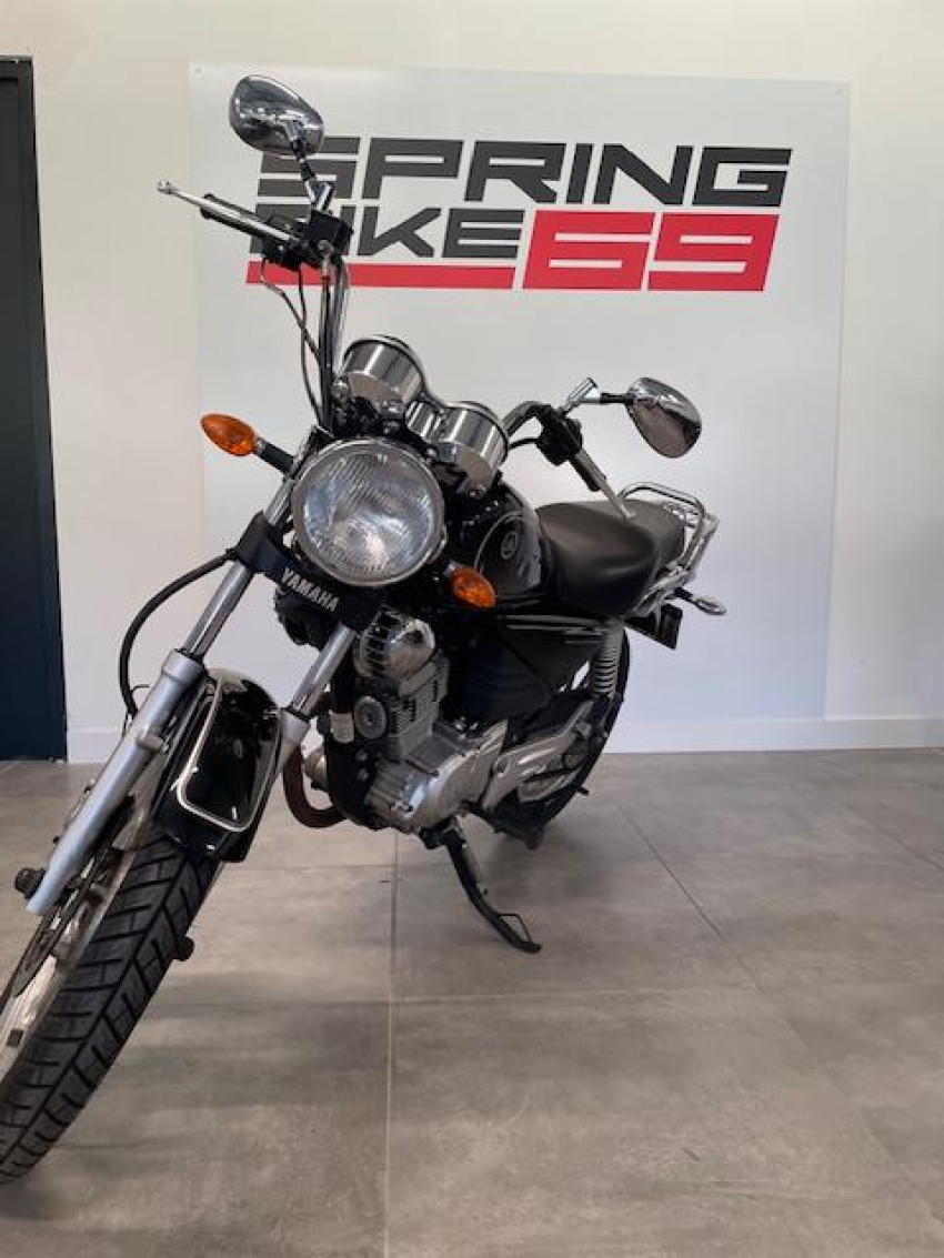 YAMAHA YBR 125 CUSTOM