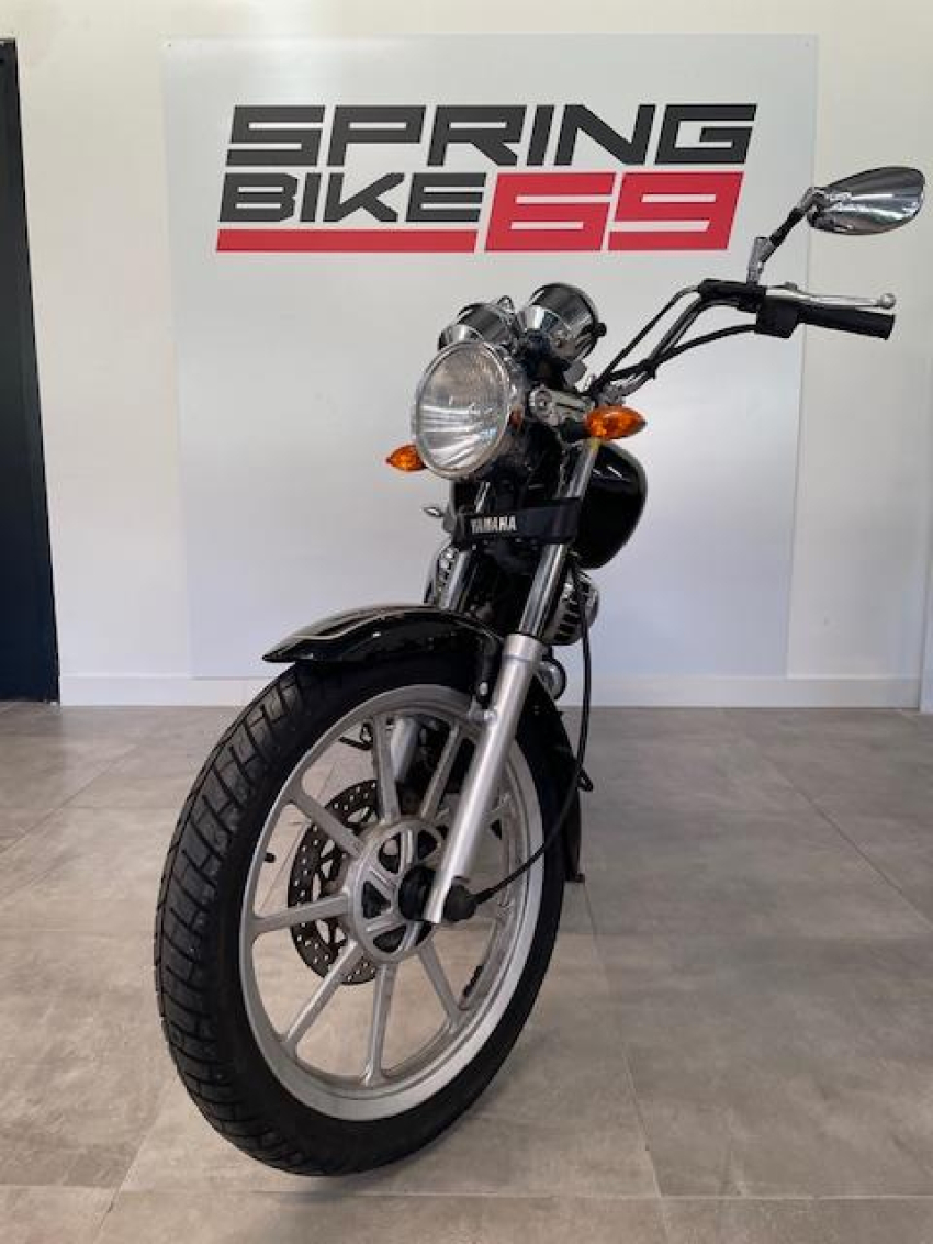 YAMAHA YBR 125 CUSTOM
