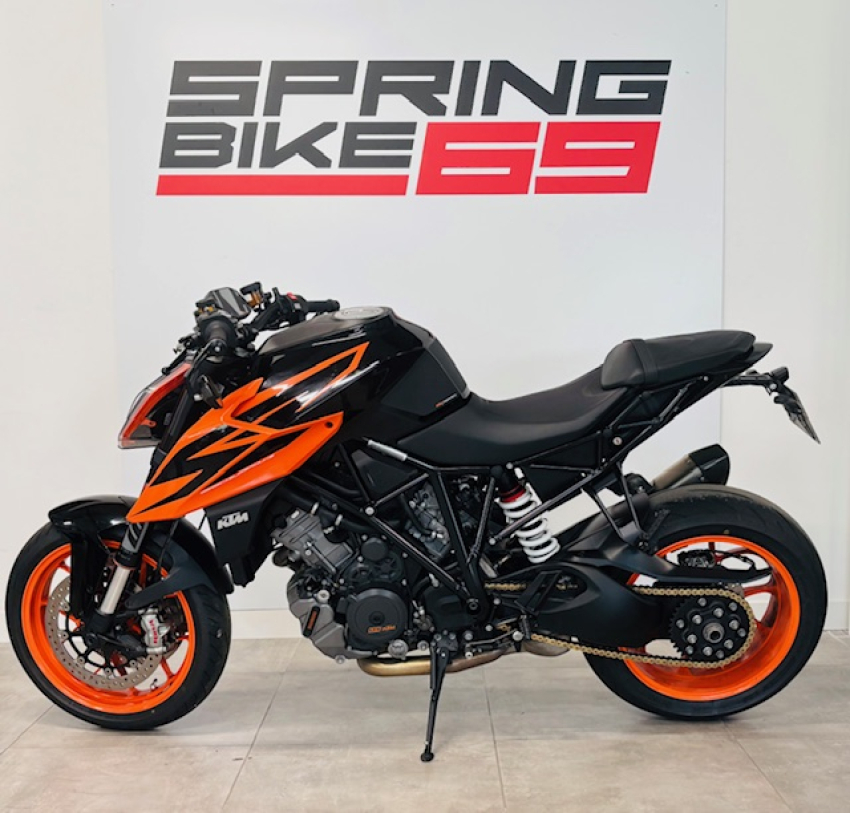 KTM 1290 SUPER DUKE R