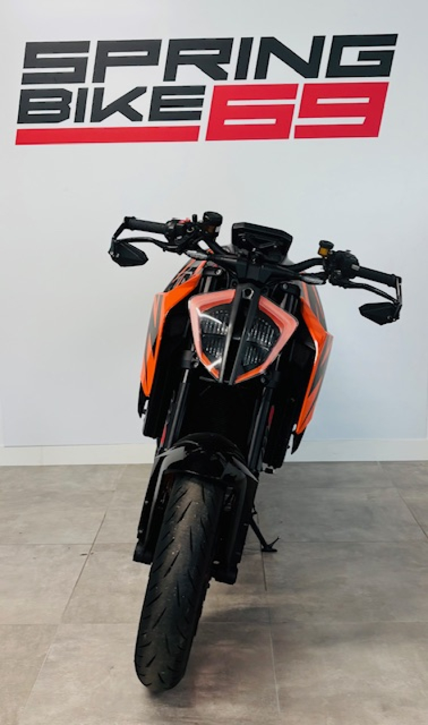 KTM 1290 SUPER DUKE R