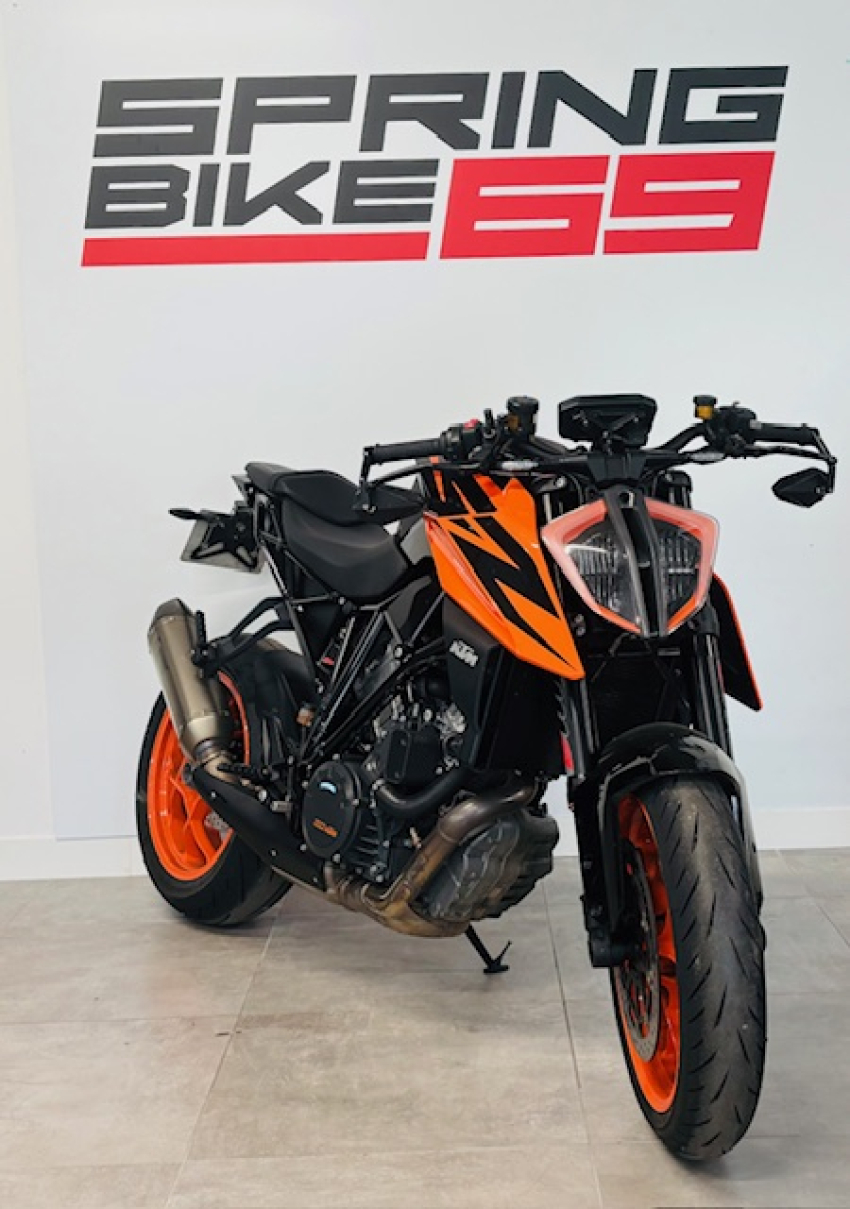 KTM 1290 SUPER DUKE R