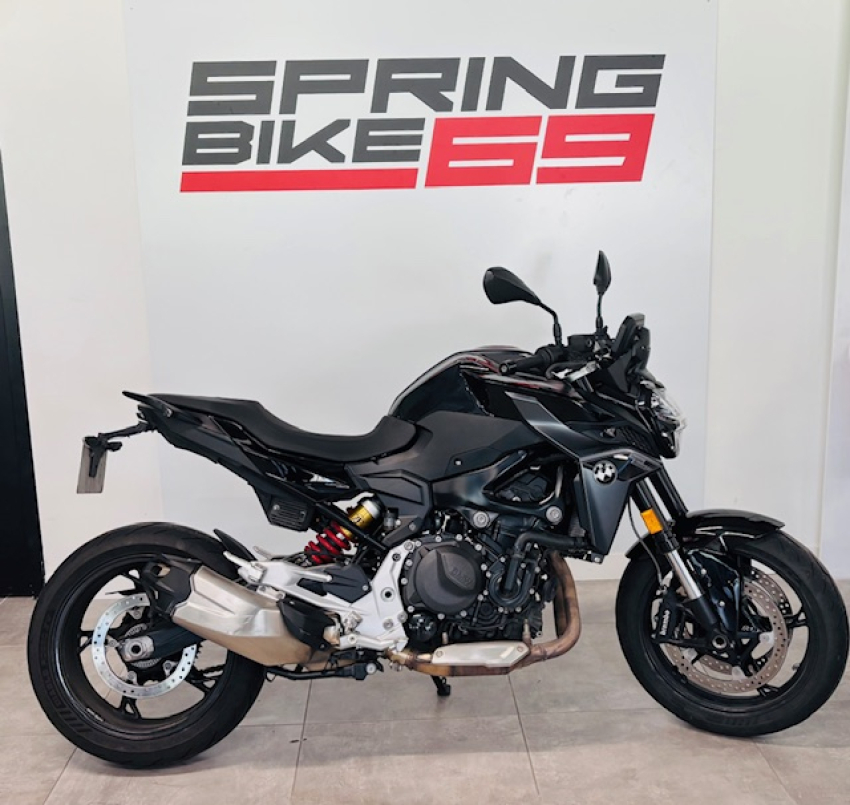 BMW F 900R TRIPLE BLACK 