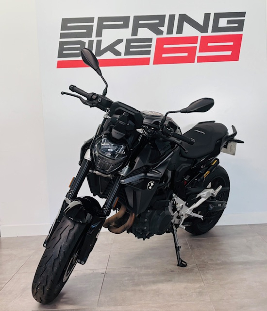BMW F 900R TRIPLE BLACK 