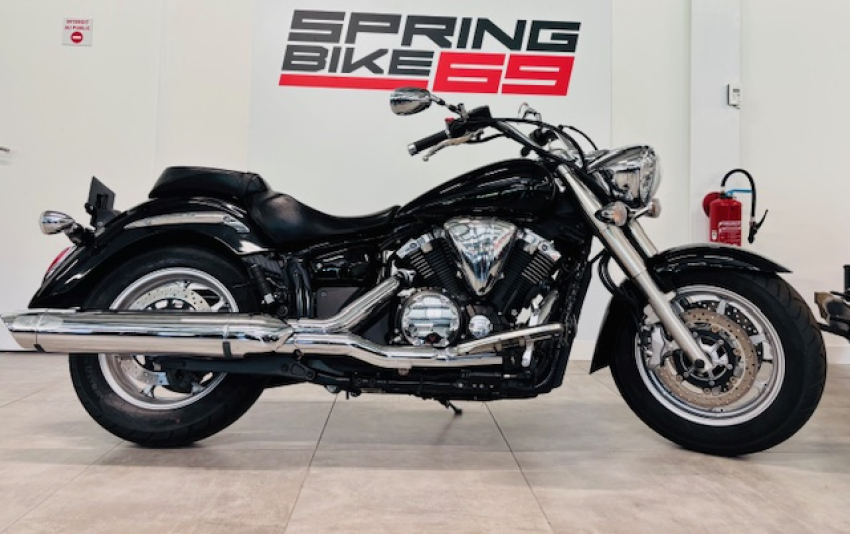 YAMAHA XVS 1300