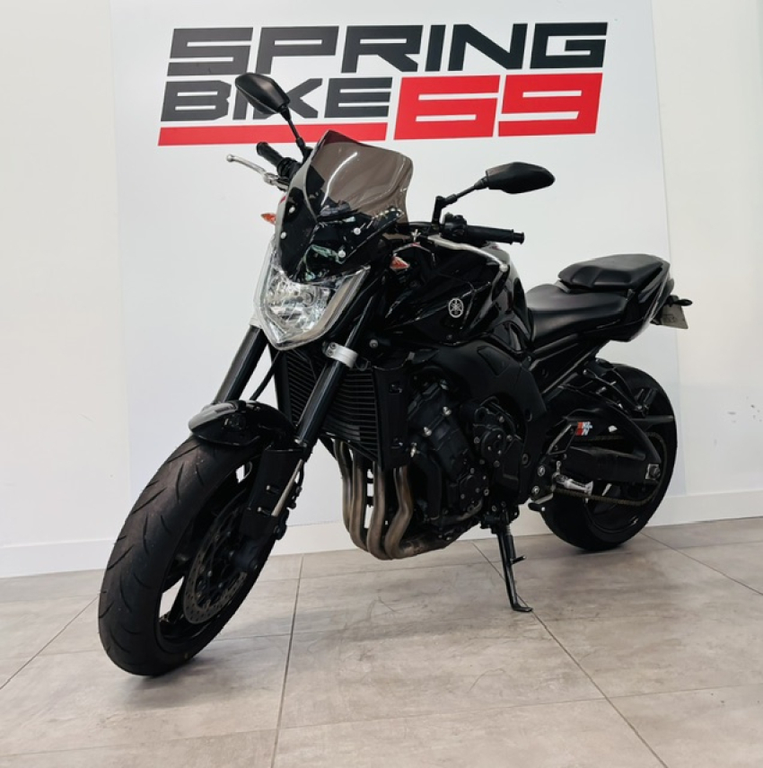 YAMAHA FZ1