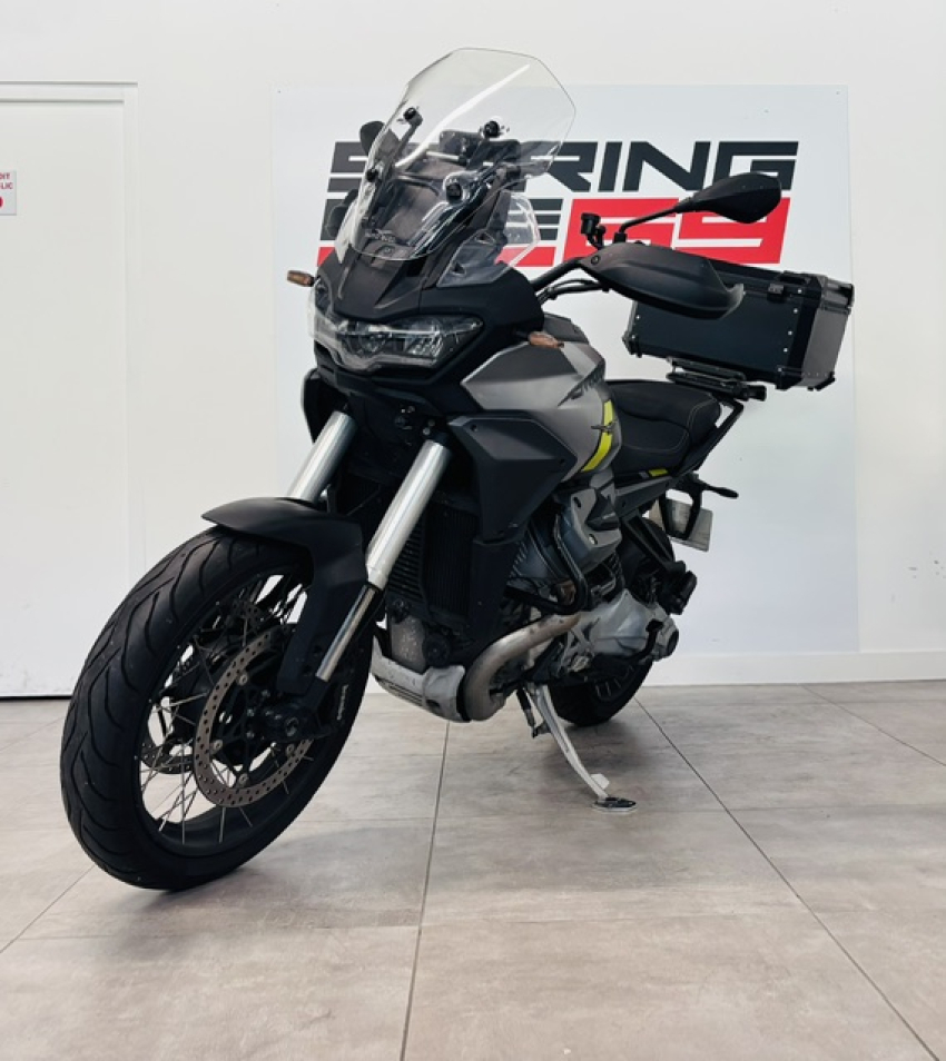 MOTO GUZZI STELVIO