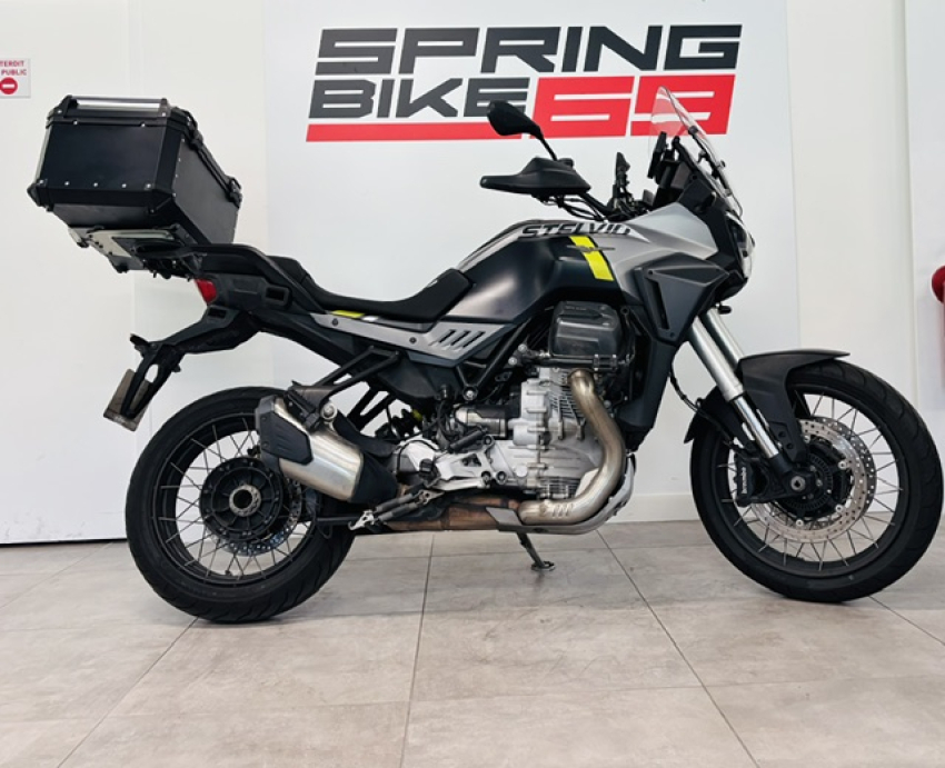MOTO GUZZI STELVIO