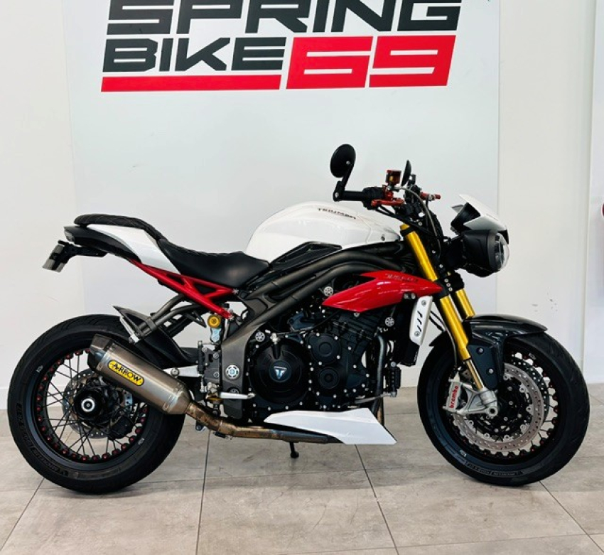 TRIUMPH SPEED TRIPLE 1050 R 