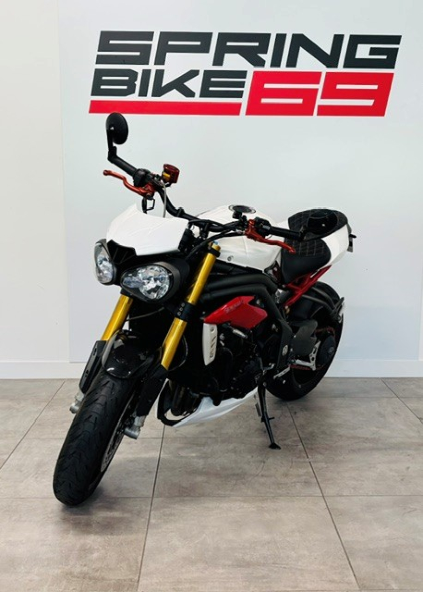 TRIUMPH SPEED TRIPLE 1050 R 