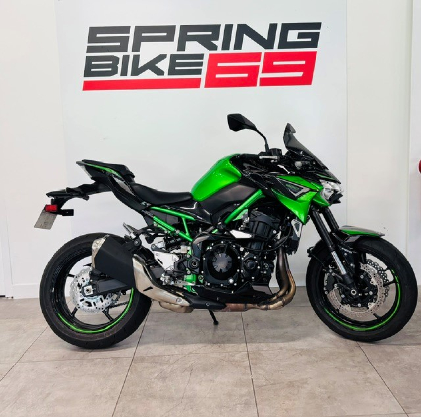KAWASAKI Z 900