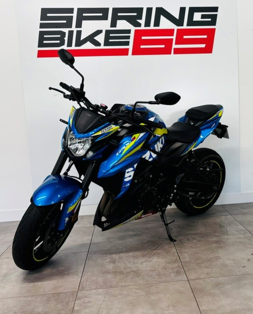 SUZUKI GSX-S 750