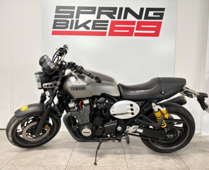 YAMAHA XJR 1300