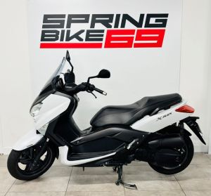 YAMAHA XMAX 125